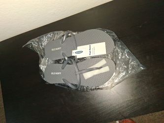 Old Navy Flip Flops Gray New with Tags