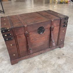 Beautiful unique decorative and functional treasure box -  coffee table size