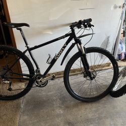 Surly Karate Monkey Medium 29er Mountain Bike