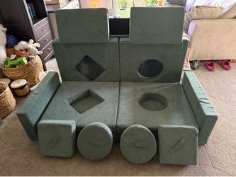 Kids play fort couch
