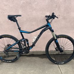 2016 XL Giant Trance 2 Mountain Bike 
