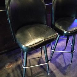 Barstools 25 Of them 