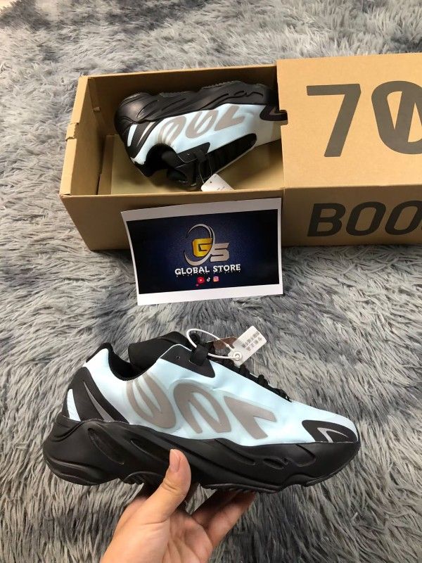 Adidas Yeezy Boost 700 MNVN Size 8.5