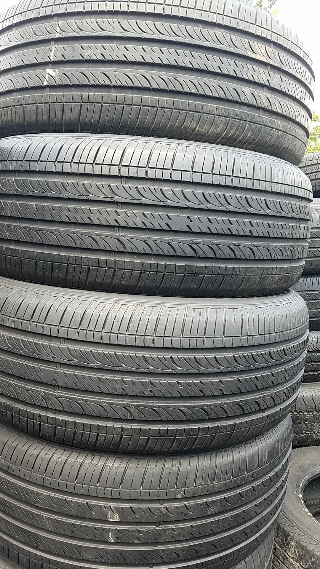 4 good set of tires for sale 255/50/20