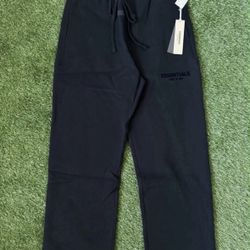 Essentials Sweatpants SS22 (Any Size!)