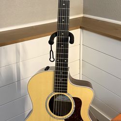 Taylor 214 ce DLX