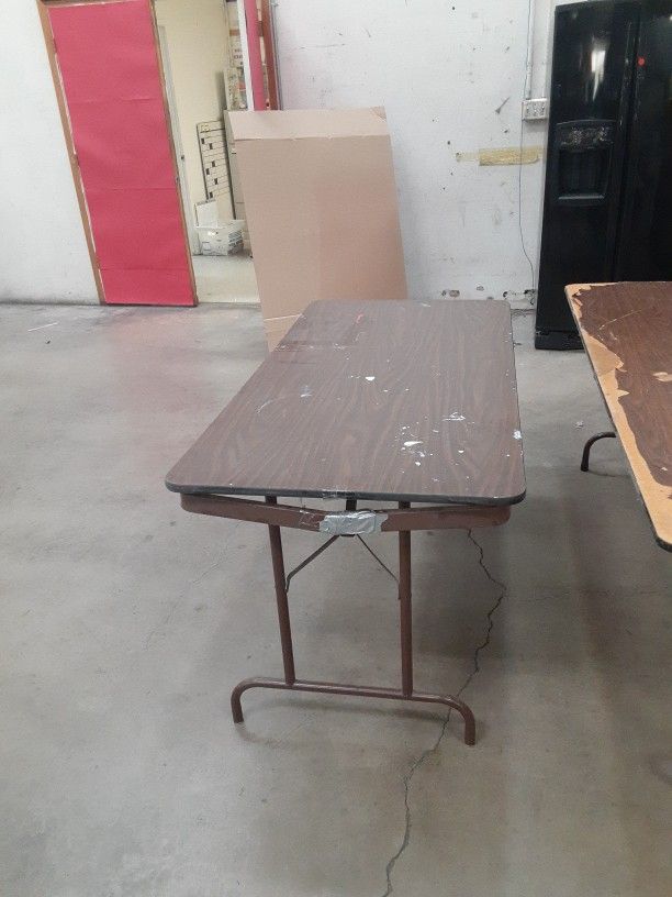 2 Tables