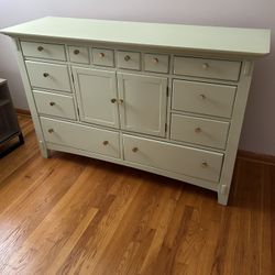 Solid wood Dresser