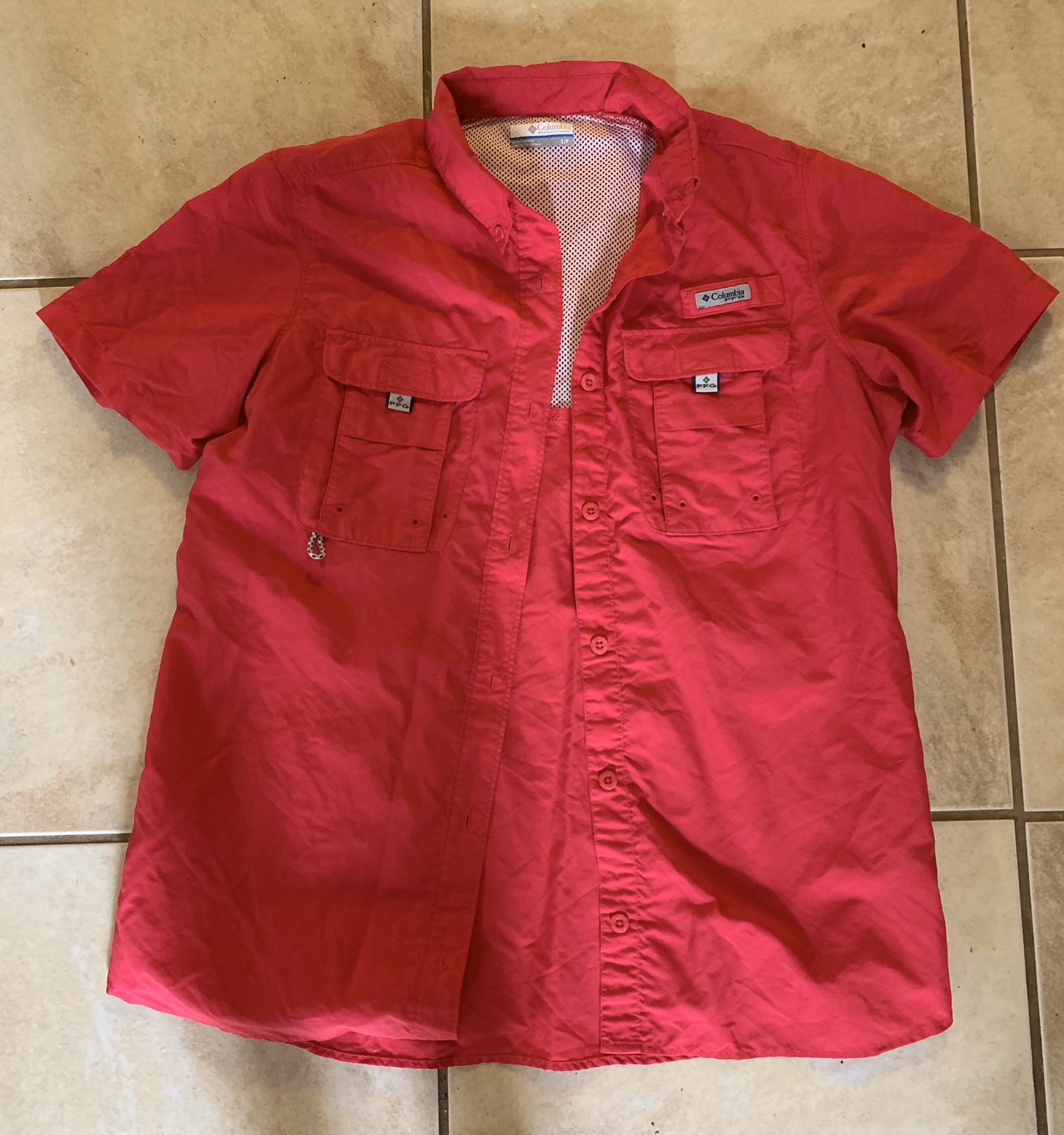 Size small Columbia shirt