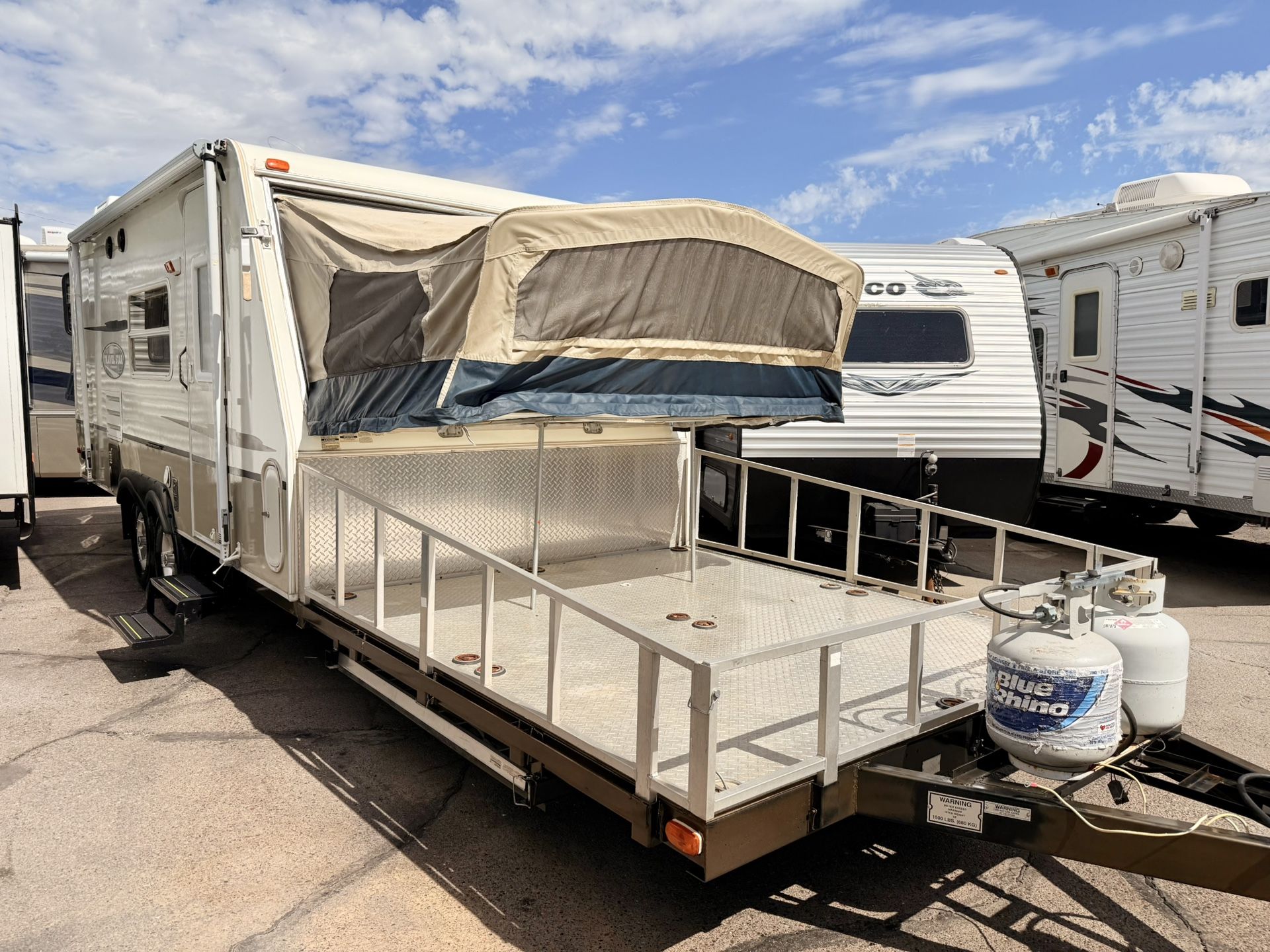 07 Starcraft Travel Star 21SD Travel Trailer Front Toy hauler Hybrid
