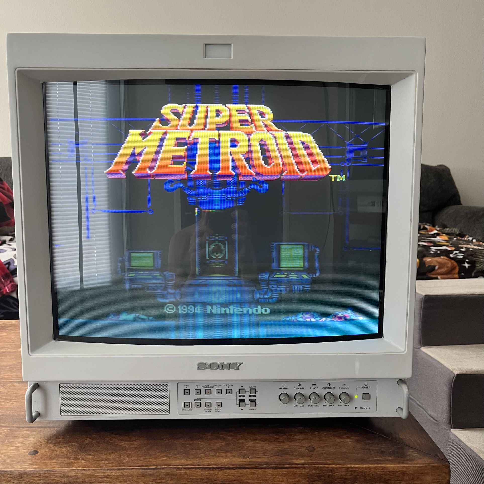 Sony Trinitron PVM-20L2MDU Monitor CRT