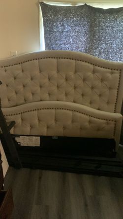 Wole bed peice