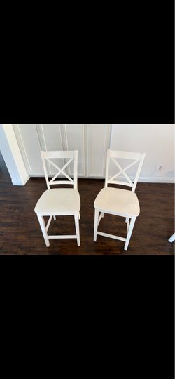 White counter chairs