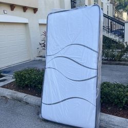   Mattresses: twin, full , queen regular ,  Colchon Nuevo Colchones plush or pillow top available cama bed mattress 