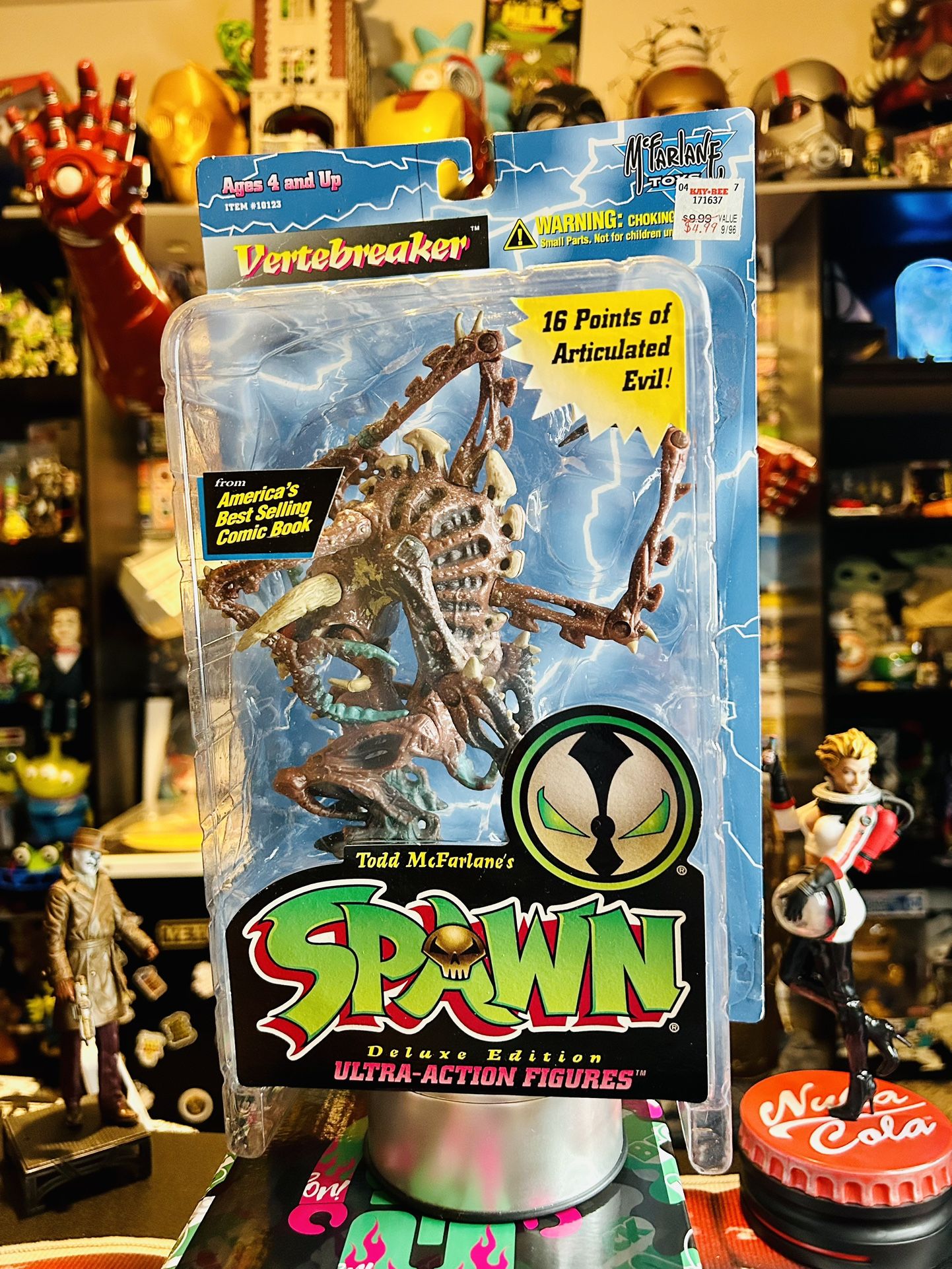 Todd McFarlane's Toys 1995 Spawn Deluxe Edition Vertebreaker Action Figure 