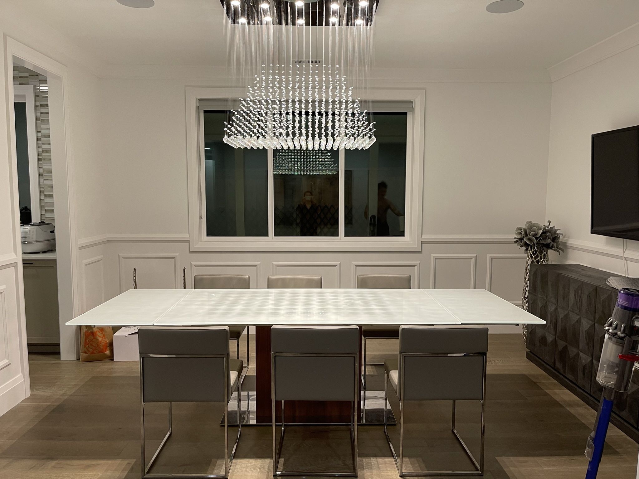 Calligaris Luxury Brand Italian Made dining Table Glass Top With Walnut Base 70”-90”