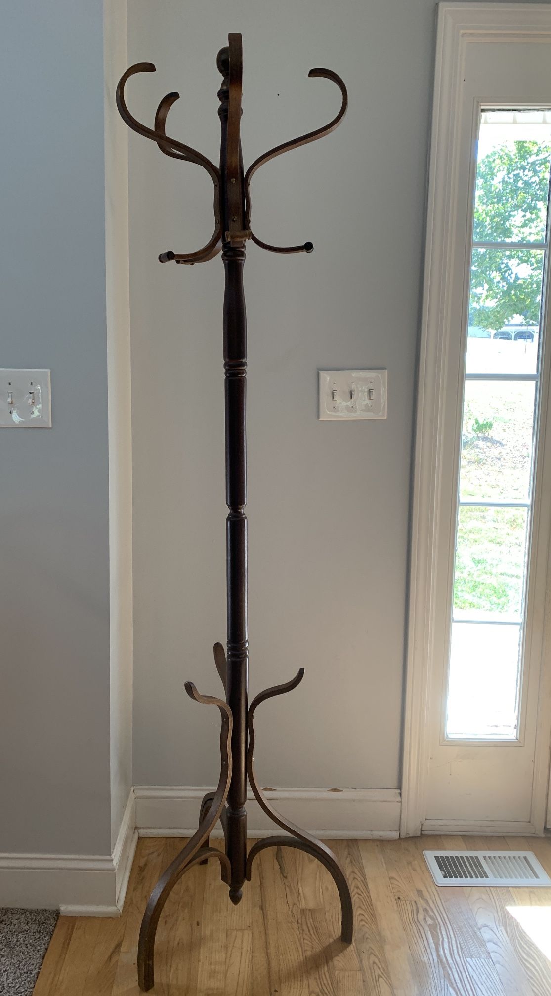 ANTIQUE coat/hat tree