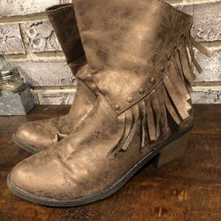 Stevies Girls Bronze Boots w/fringe size 5