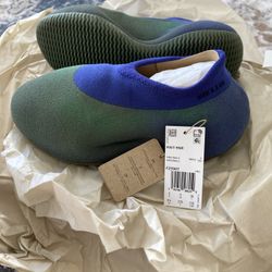 Yeezy Knit Runner 5.5