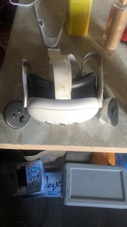 Meta Quest 2 VR Headset with Controllers