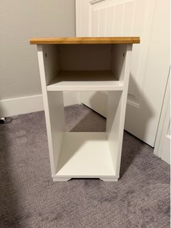 2 matching IKEA nightstands