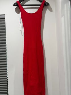 Windsor Women's Size M Sexy Red Knitted Midi Pencil Dress