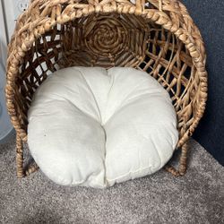 Small Dog Bed 