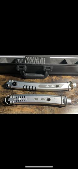 ahsoka tano lightsabers