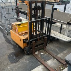 Big Joe Forklift 3000 Lb Capacity 