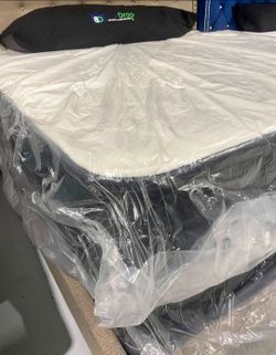 New mattress still in plastic! King Queen Full Twin!!
