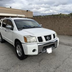 2004 Nissan Armada