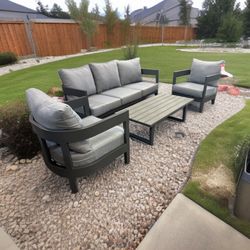4 Piece Modern Sectional 