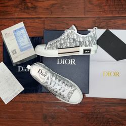 Dior b23 