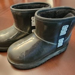 UGG Ankle Boots Kid's Classic Clear Mini II Black Waterproof 1112386K - Size 1 