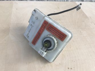 Ford transit connect power steering fluid reservoir