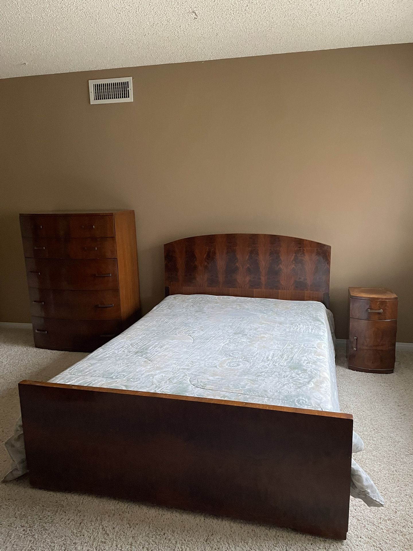 1940s Unusual Stewartstown Bedroom  Suites