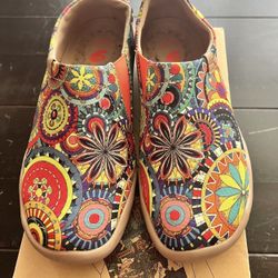 🌸 UIN Women’s Art Travel Shoes – “Blossom” Design