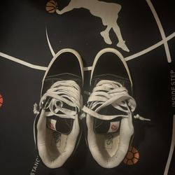 black knu skool vans