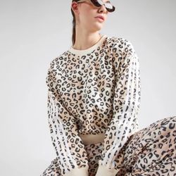 Women’s Adidas Sweatshirt 