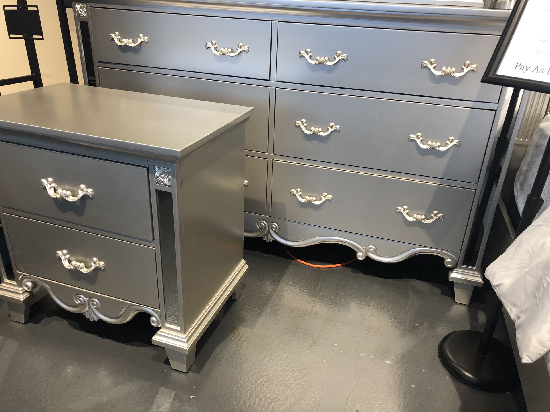 4pc French Provincial Queen Bedroom Set Sale