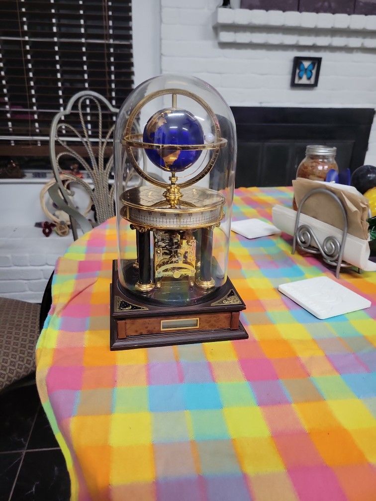 FRANKLING MINT ROYAL CLOCK