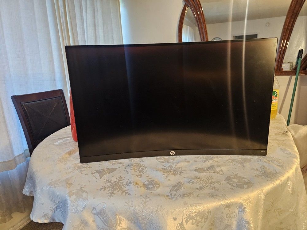 HP X27c Curved Gaming Monitor