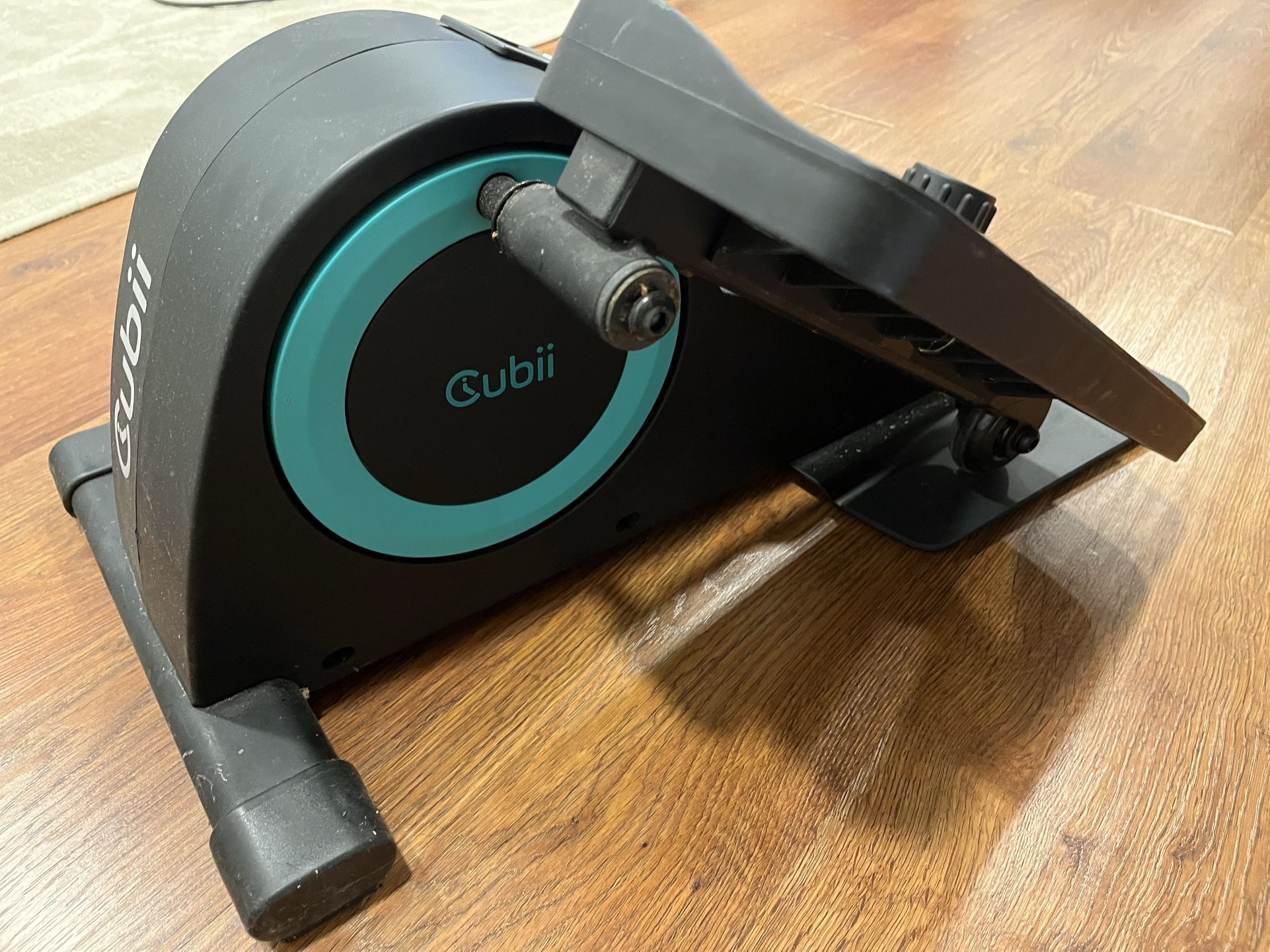 Cubii - Under Desk Elliptical
