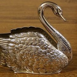 Swan Holder