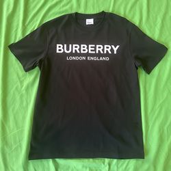 Burberry -T Shirt 