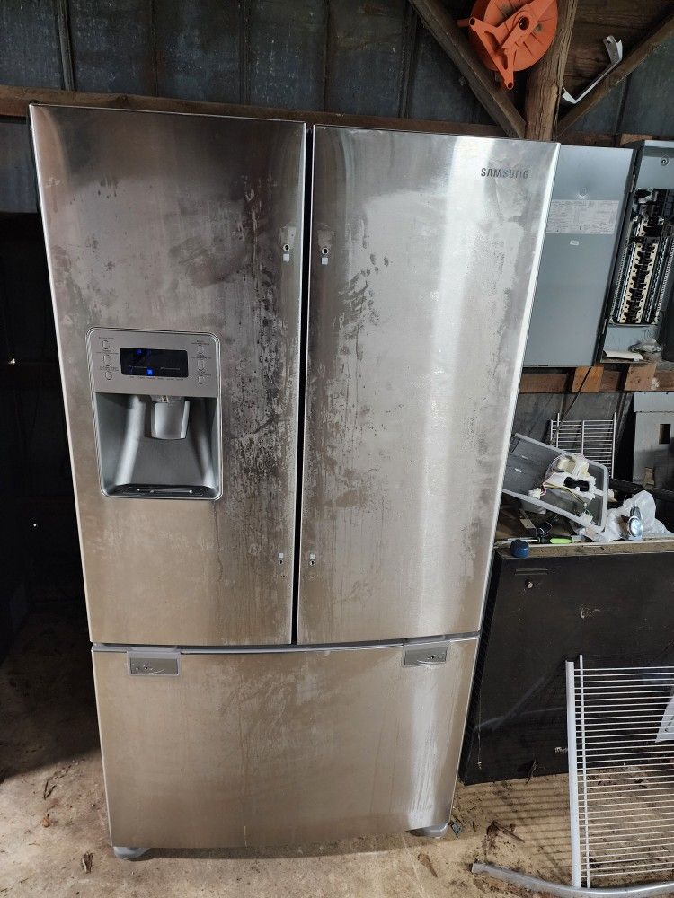Refrigerator