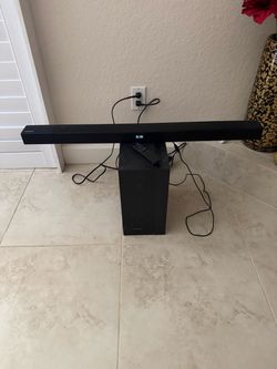 Like New 36” Samsung Bluetooth soundbar, wireless subwoofer and remote. Sounds full and fantastic.