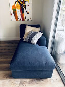 Arm pottery barn - Pearce Square Arm Upholstered retail $1899 For $280