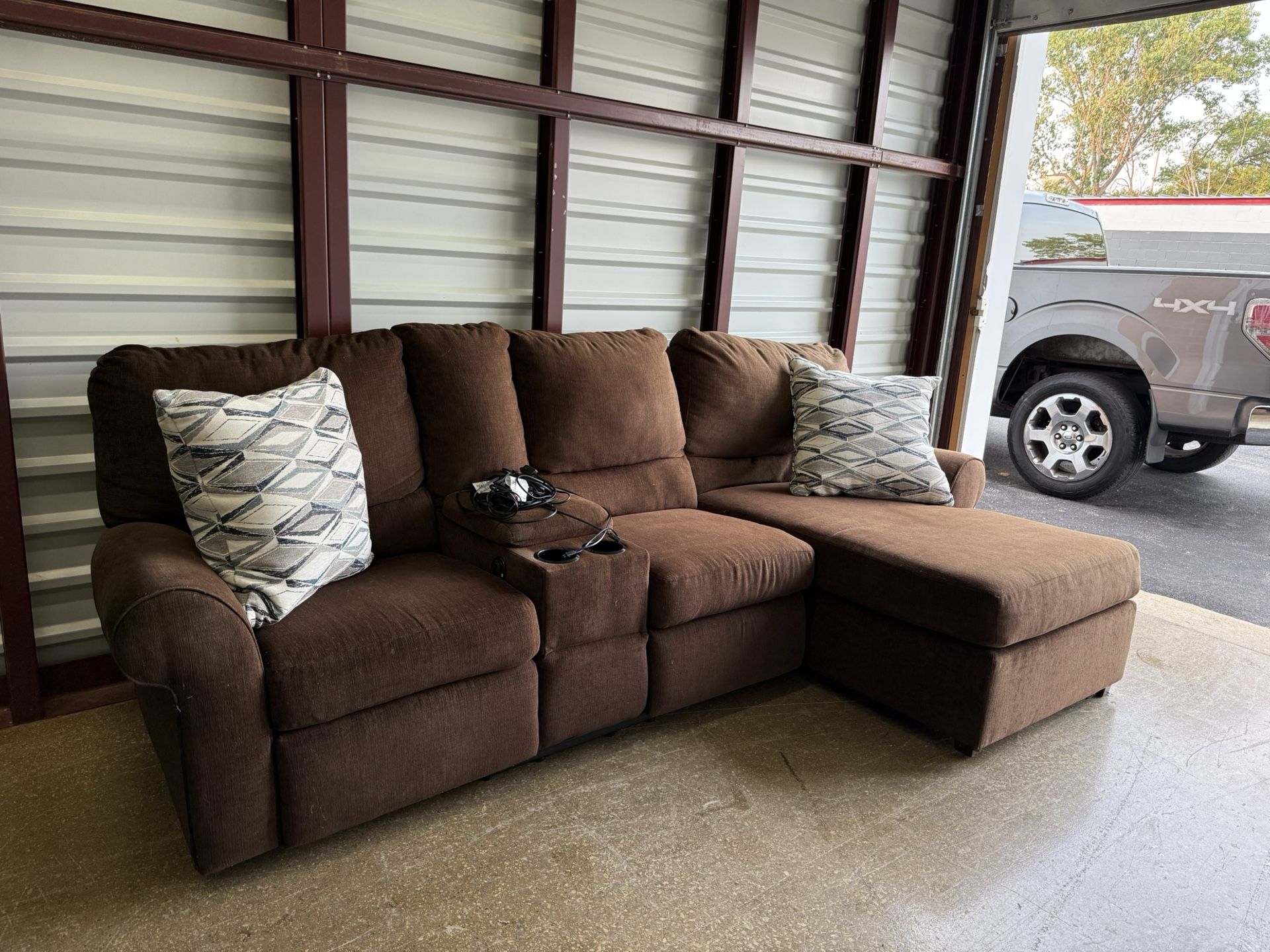 Brown Electric Recliner Sectional Couch! ***Free CurbSide Delivery***