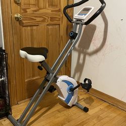 Vertical exercise bike